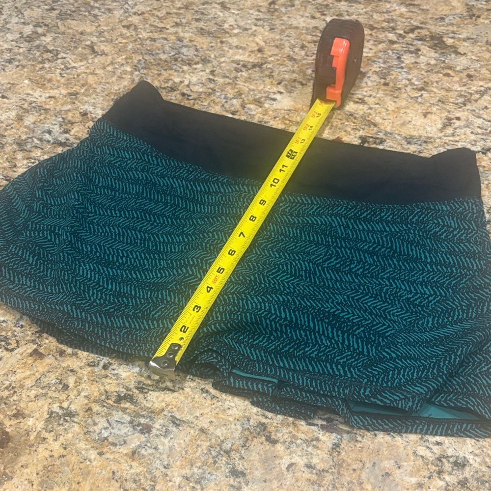 Lululemon run skort for run tennis Teal and Black Patterned